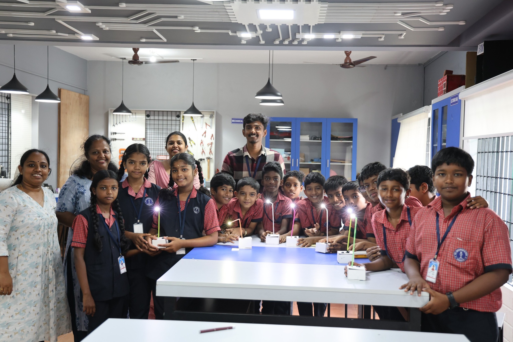 574403240_797450796386030_1005701522925310493_n